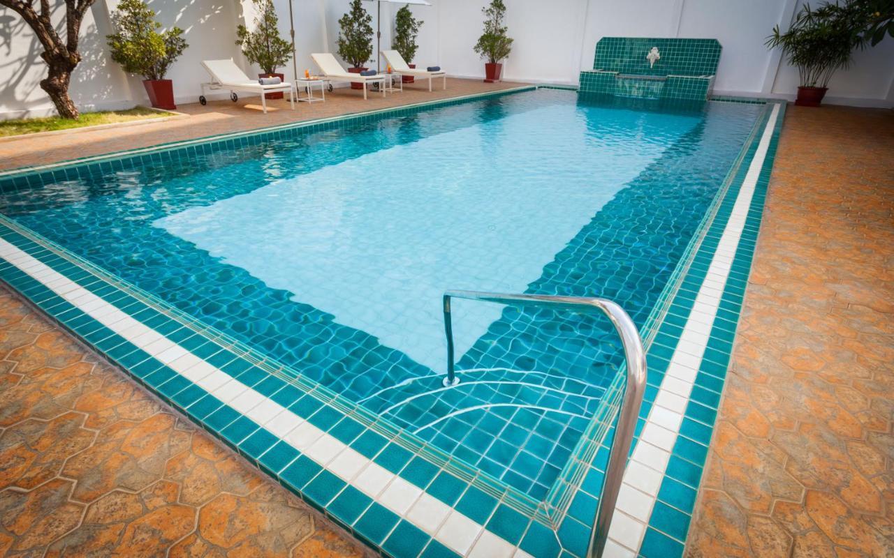 Le Charme Vientiane Hotel Bagian luar foto